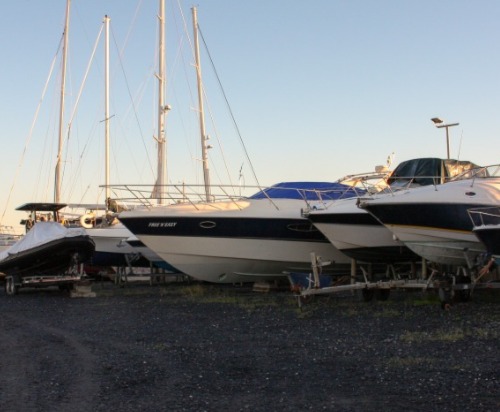 Boat hoist service at Malahide Marina