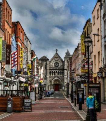 From Malahide Marina, you’re just 25 minutes from Dublin